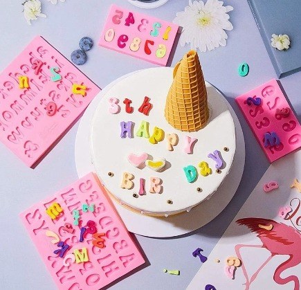 Fondant letter outlet moulds